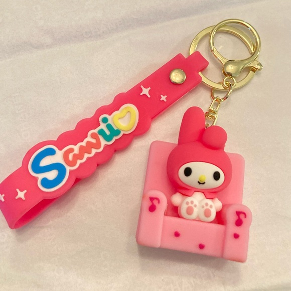 NEW! HELLO KITTY/Sanrio/Labubu Cute Pink and Purple Keychains - Picture 5 of 5